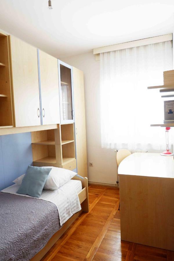 Apartment Ponos Krk Town Exteriör bild